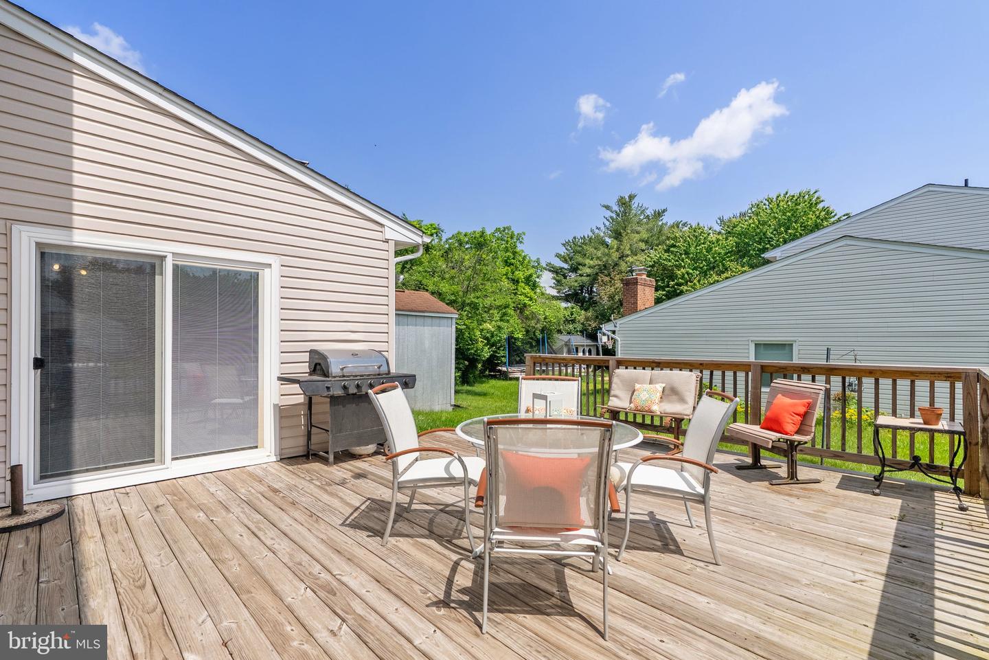 514 CARDINAL GLEN CIR, STERLING, Virginia 20164, 4 Bedrooms Bedrooms, ,3 BathroomsBathrooms,Residential,For sale,514 CARDINAL GLEN CIR,VALO2095674 MLS # VALO2095674
