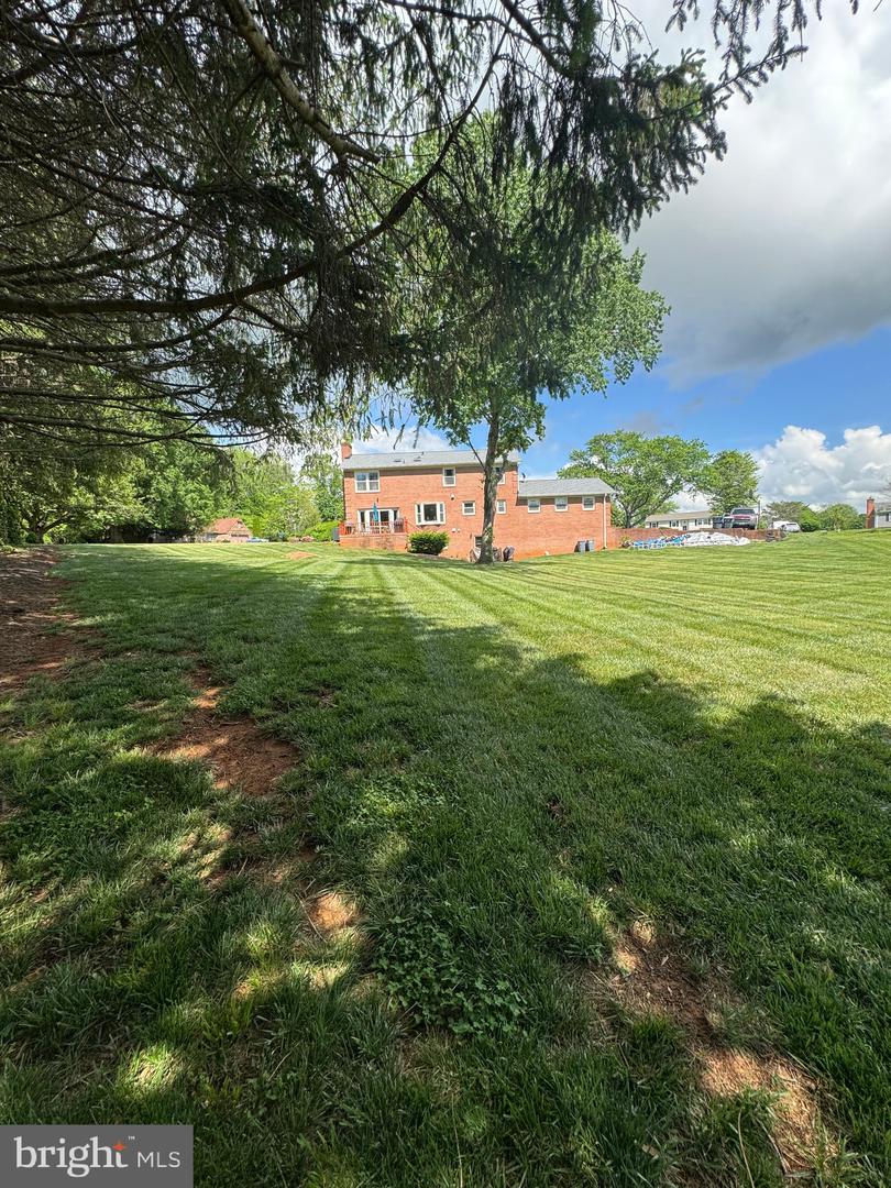 7880 SIR TOPAS DR, WARRENTON, Virginia 20186, 4 Bedrooms Bedrooms, ,2 BathroomsBathrooms,Residential,For sale,7880 SIR TOPAS DR,VAFQ2016524 MLS # VAFQ2016524