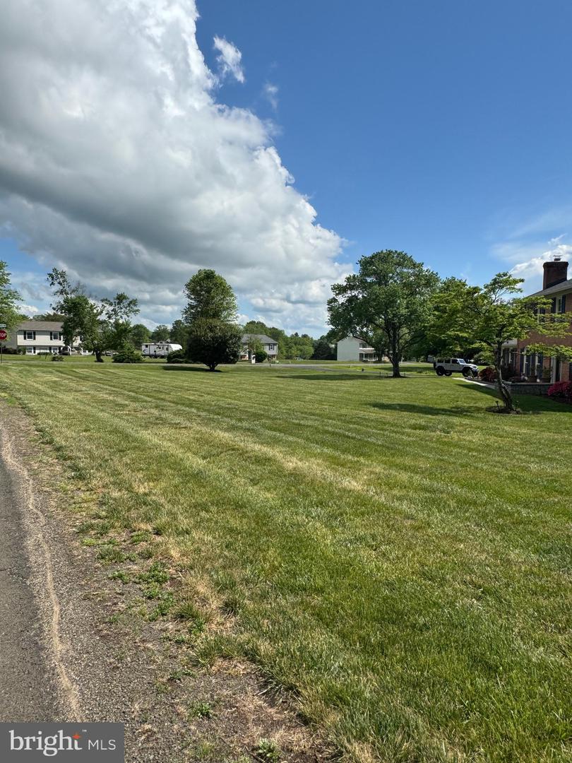 7880 SIR TOPAS DR, WARRENTON, Virginia 20186, 4 Bedrooms Bedrooms, ,2 BathroomsBathrooms,Residential,For sale,7880 SIR TOPAS DR,VAFQ2016524 MLS # VAFQ2016524