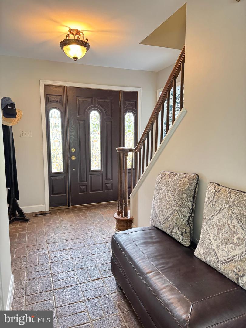 7880 SIR TOPAS DR, WARRENTON, Virginia 20186, 4 Bedrooms Bedrooms, ,2 BathroomsBathrooms,Residential,For sale,7880 SIR TOPAS DR,VAFQ2016524 MLS # VAFQ2016524