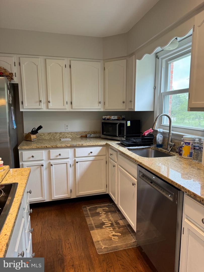 7880 SIR TOPAS DR, WARRENTON, Virginia 20186, 4 Bedrooms Bedrooms, ,2 BathroomsBathrooms,Residential,For sale,7880 SIR TOPAS DR,VAFQ2016524 MLS # VAFQ2016524