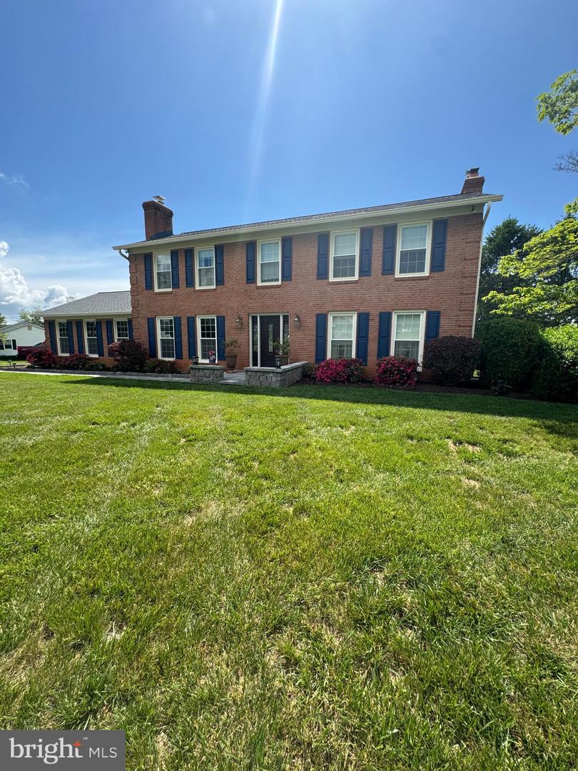 7880 SIR TOPAS DR, WARRENTON, Virginia 20186, 4 Bedrooms Bedrooms, ,2 BathroomsBathrooms,Residential,For sale,7880 SIR TOPAS DR,VAFQ2016524 MLS # VAFQ2016524