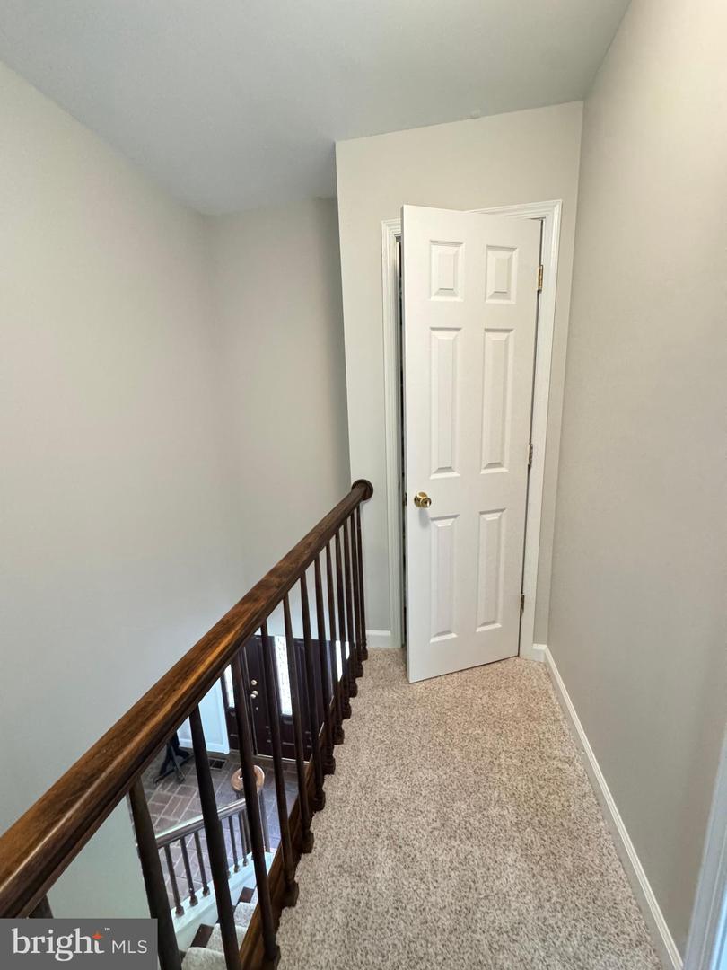 7880 SIR TOPAS DR, WARRENTON, Virginia 20186, 4 Bedrooms Bedrooms, ,2 BathroomsBathrooms,Residential,For sale,7880 SIR TOPAS DR,VAFQ2016524 MLS # VAFQ2016524