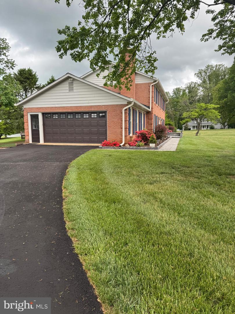 7880 SIR TOPAS DR, WARRENTON, Virginia 20186, 4 Bedrooms Bedrooms, ,2 BathroomsBathrooms,Residential,For sale,7880 SIR TOPAS DR,VAFQ2016524 MLS # VAFQ2016524