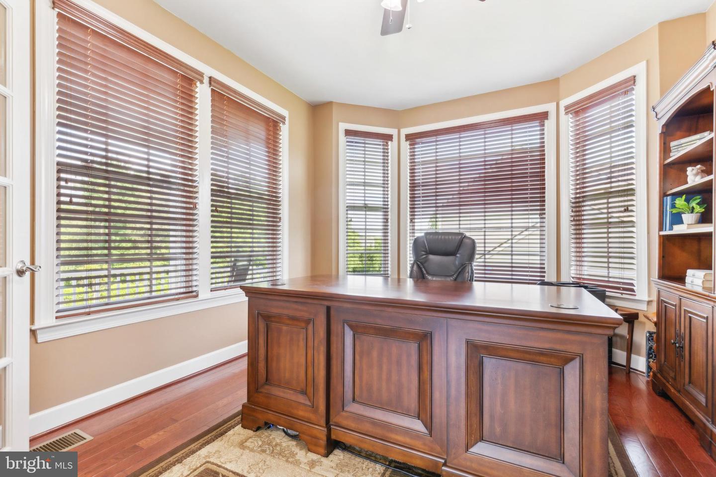 40999 WAXWING DR, LEESBURG, Virginia 20175, 5 Bedrooms Bedrooms, ,5 BathroomsBathrooms,Residential,For sale,40999 WAXWING DR,VALO2095776 MLS # VALO2095776