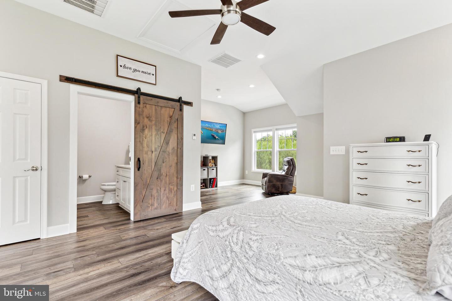 40999 WAXWING DR, LEESBURG, Virginia 20175, 5 Bedrooms Bedrooms, ,5 BathroomsBathrooms,Residential,For sale,40999 WAXWING DR,VALO2095776 MLS # VALO2095776