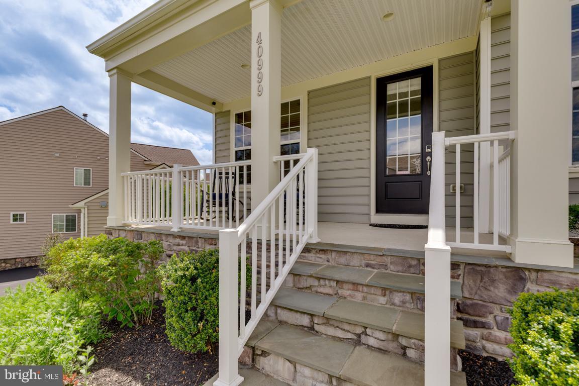 40999 WAXWING DR, LEESBURG, Virginia 20175, 5 Bedrooms Bedrooms, ,5 BathroomsBathrooms,Residential,For sale,40999 WAXWING DR,VALO2095776 MLS # VALO2095776