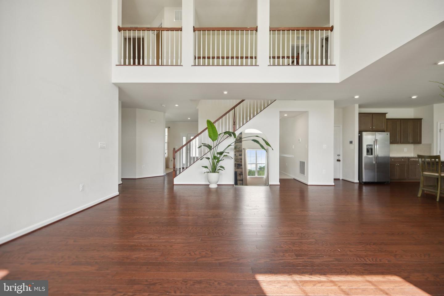 15888 AERIAL VIEW RD, WOODBRIDGE, Virginia 22193, 5 Bedrooms Bedrooms, ,4 BathroomsBathrooms,Residential,For sale,15888 AERIAL VIEW RD,VAPW2094398 MLS # VAPW2094398