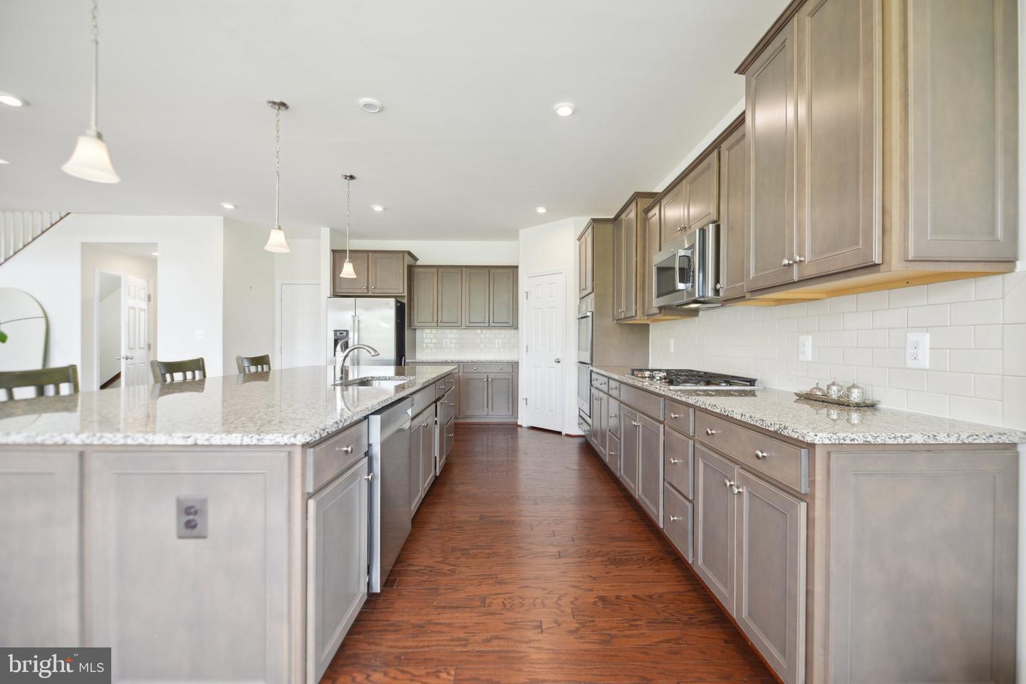 15888 AERIAL VIEW RD, WOODBRIDGE, Virginia 22193, 5 Bedrooms Bedrooms, ,4 BathroomsBathrooms,Residential,For sale,15888 AERIAL VIEW RD,VAPW2094398 MLS # VAPW2094398