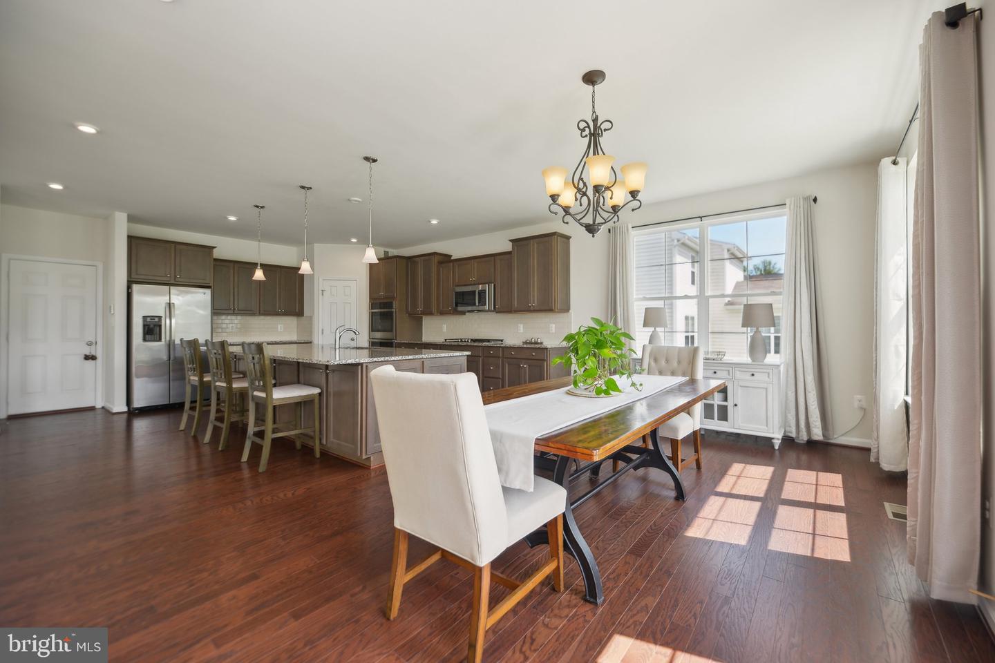 15888 AERIAL VIEW RD, WOODBRIDGE, Virginia 22193, 5 Bedrooms Bedrooms, ,4 BathroomsBathrooms,Residential,For sale,15888 AERIAL VIEW RD,VAPW2094398 MLS # VAPW2094398