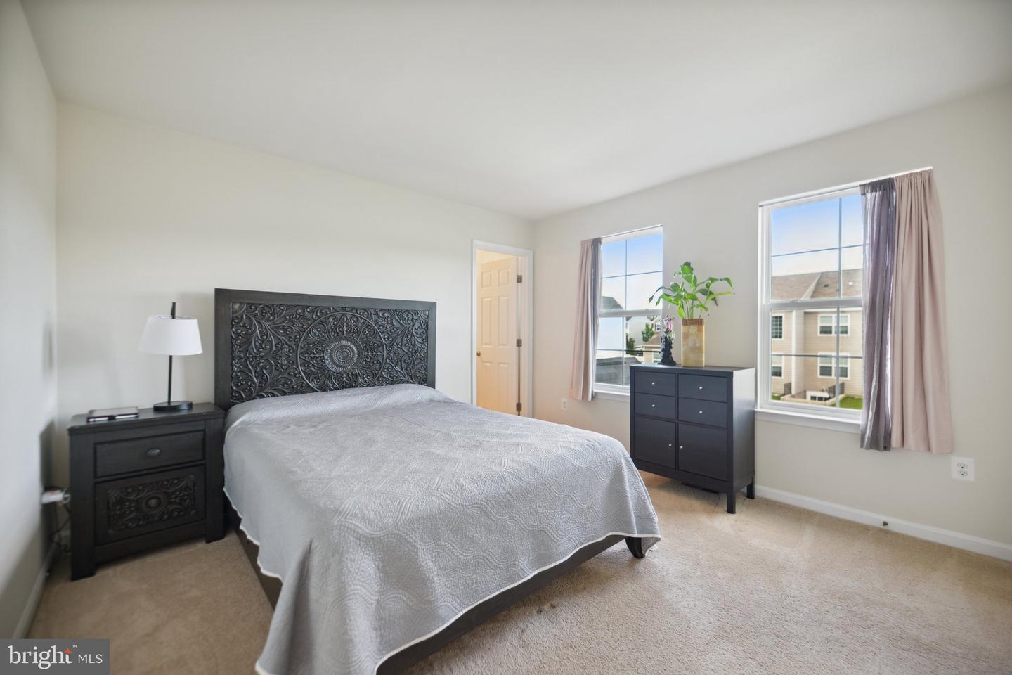 15888 AERIAL VIEW RD, WOODBRIDGE, Virginia 22193, 5 Bedrooms Bedrooms, ,4 BathroomsBathrooms,Residential,For sale,15888 AERIAL VIEW RD,VAPW2094398 MLS # VAPW2094398