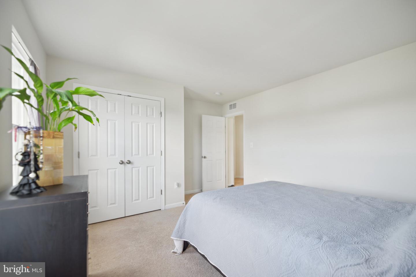 15888 AERIAL VIEW RD, WOODBRIDGE, Virginia 22193, 5 Bedrooms Bedrooms, ,4 BathroomsBathrooms,Residential,For sale,15888 AERIAL VIEW RD,VAPW2094398 MLS # VAPW2094398