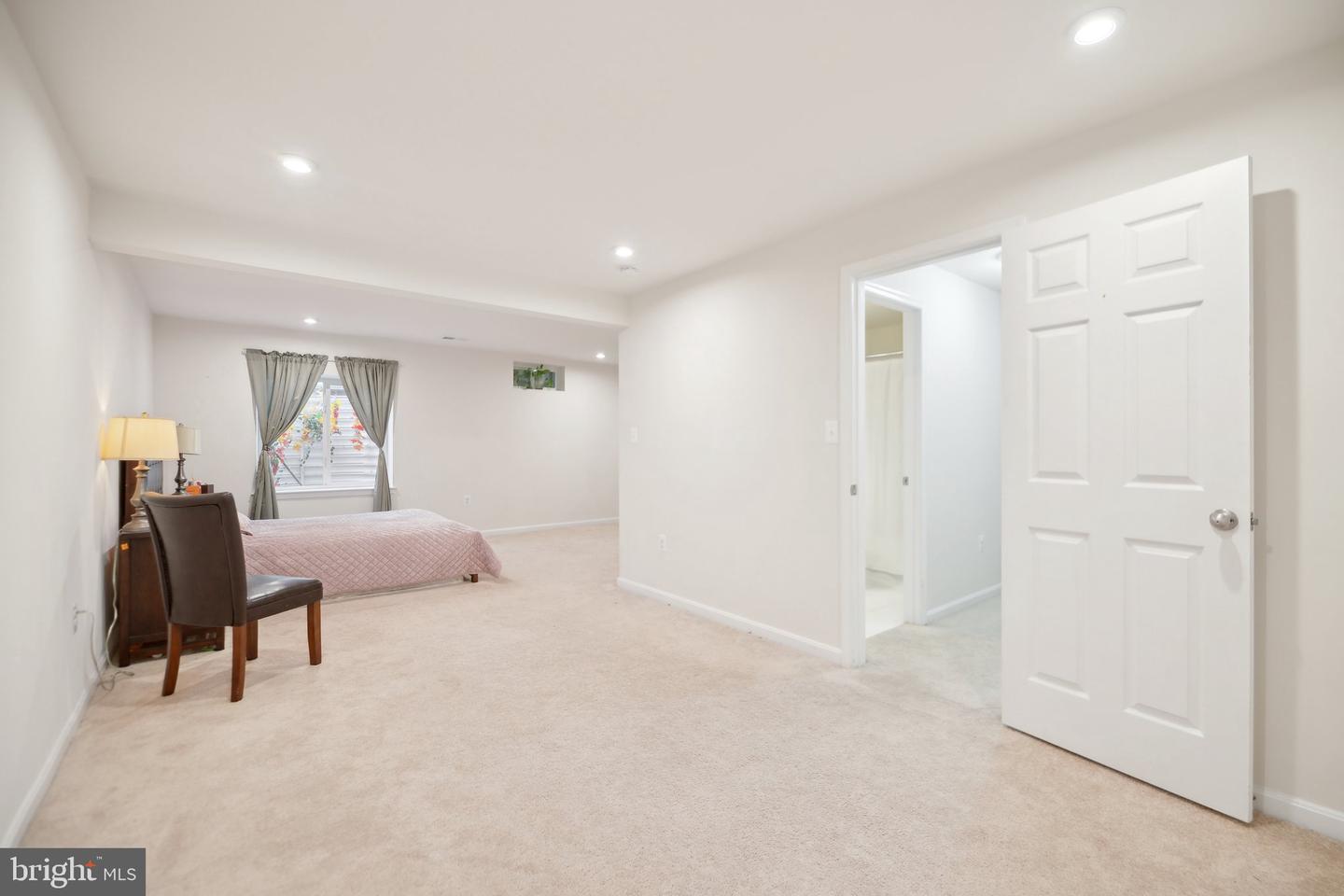 15888 AERIAL VIEW RD, WOODBRIDGE, Virginia 22193, 5 Bedrooms Bedrooms, ,4 BathroomsBathrooms,Residential,For sale,15888 AERIAL VIEW RD,VAPW2094398 MLS # VAPW2094398