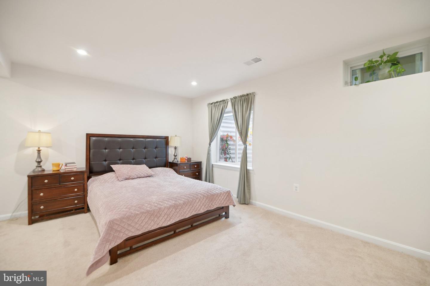 15888 AERIAL VIEW RD, WOODBRIDGE, Virginia 22193, 5 Bedrooms Bedrooms, ,4 BathroomsBathrooms,Residential,For sale,15888 AERIAL VIEW RD,VAPW2094398 MLS # VAPW2094398