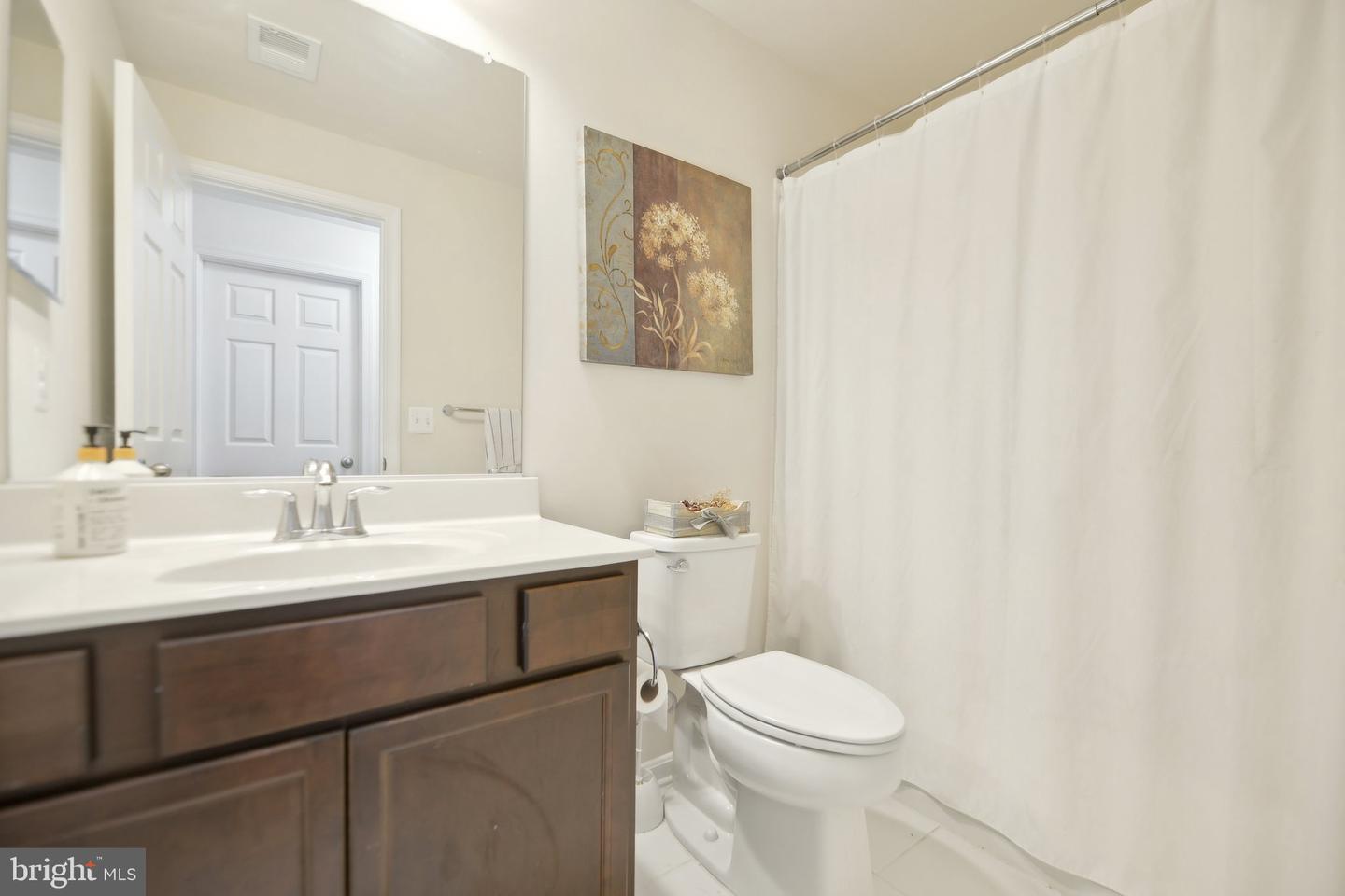 15888 AERIAL VIEW RD, WOODBRIDGE, Virginia 22193, 5 Bedrooms Bedrooms, ,4 BathroomsBathrooms,Residential,For sale,15888 AERIAL VIEW RD,VAPW2094398 MLS # VAPW2094398