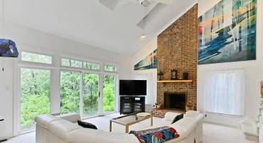 8265 PRIVATE LN, ANNANDALE, Virginia 22003, 5 Bedrooms Bedrooms, ,4 BathroomsBathrooms,Residential,For sale,8265 PRIVATE LN,VAFX2239670 MLS # VAFX2239670