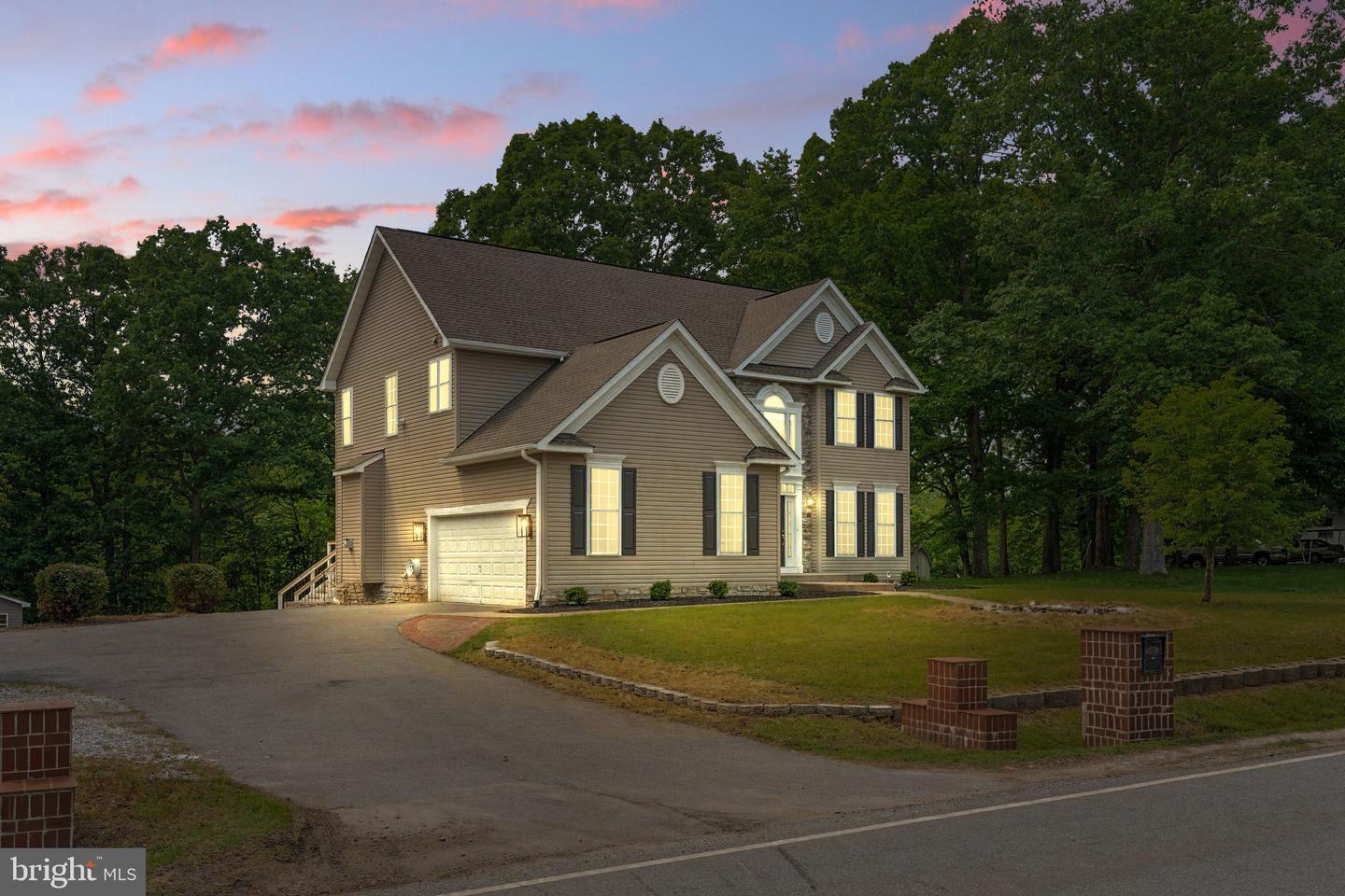 10800 GORDON RD, SPOTSYLVANIA, Virginia 22553, 4 Bedrooms Bedrooms, ,3 BathroomsBathrooms,Residential,For sale,10800 GORDON RD,VASP2032968 MLS # VASP2032968
