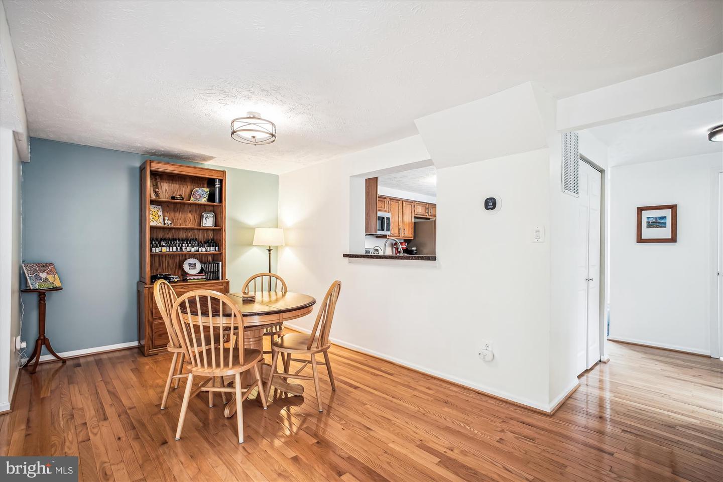 1559 AUTUMN RIDGE CIR, RESTON, Virginia 20194, 2 Bedrooms Bedrooms, ,3 BathroomsBathrooms,Residential,For sale,1559 AUTUMN RIDGE CIR,VAFX2239950 MLS # VAFX2239950