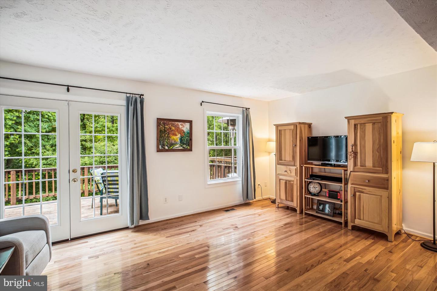 1559 AUTUMN RIDGE CIR, RESTON, Virginia 20194, 2 Bedrooms Bedrooms, ,3 BathroomsBathrooms,Residential,For sale,1559 AUTUMN RIDGE CIR,VAFX2239950 MLS # VAFX2239950