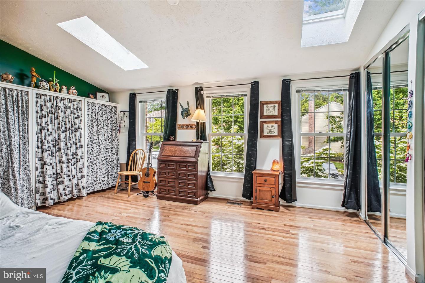 1559 AUTUMN RIDGE CIR, RESTON, Virginia 20194, 2 Bedrooms Bedrooms, ,3 BathroomsBathrooms,Residential,For sale,1559 AUTUMN RIDGE CIR,VAFX2239950 MLS # VAFX2239950
