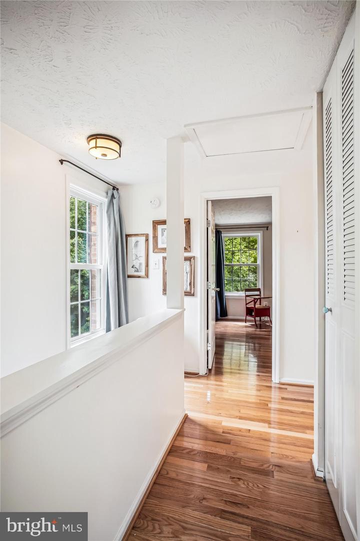 1559 AUTUMN RIDGE CIR, RESTON, Virginia 20194, 2 Bedrooms Bedrooms, ,3 BathroomsBathrooms,Residential,For sale,1559 AUTUMN RIDGE CIR,VAFX2239950 MLS # VAFX2239950