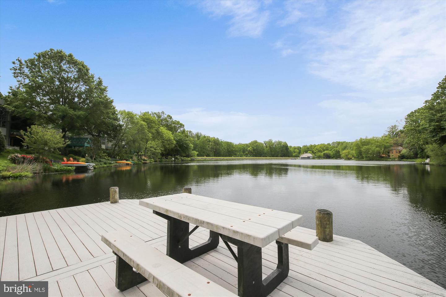 1559 AUTUMN RIDGE CIR, RESTON, Virginia 20194, 2 Bedrooms Bedrooms, ,3 BathroomsBathrooms,Residential,For sale,1559 AUTUMN RIDGE CIR,VAFX2239950 MLS # VAFX2239950