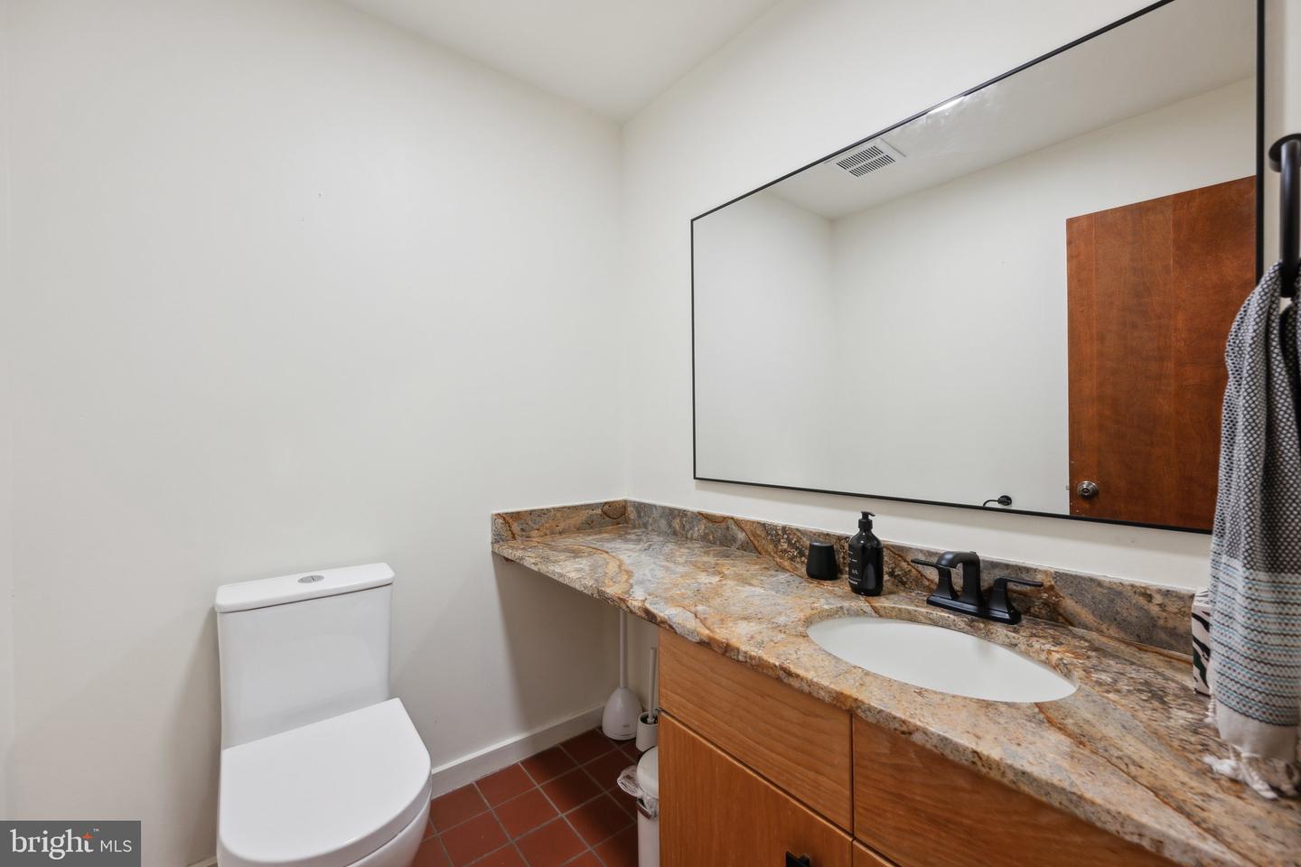 9700 BEACH MILL RD, GREAT FALLS, Virginia 22066, 4 Bedrooms Bedrooms, ,3 BathroomsBathrooms,Residential,For sale,9700 BEACH MILL RD,VAFX2239760 MLS # VAFX2239760