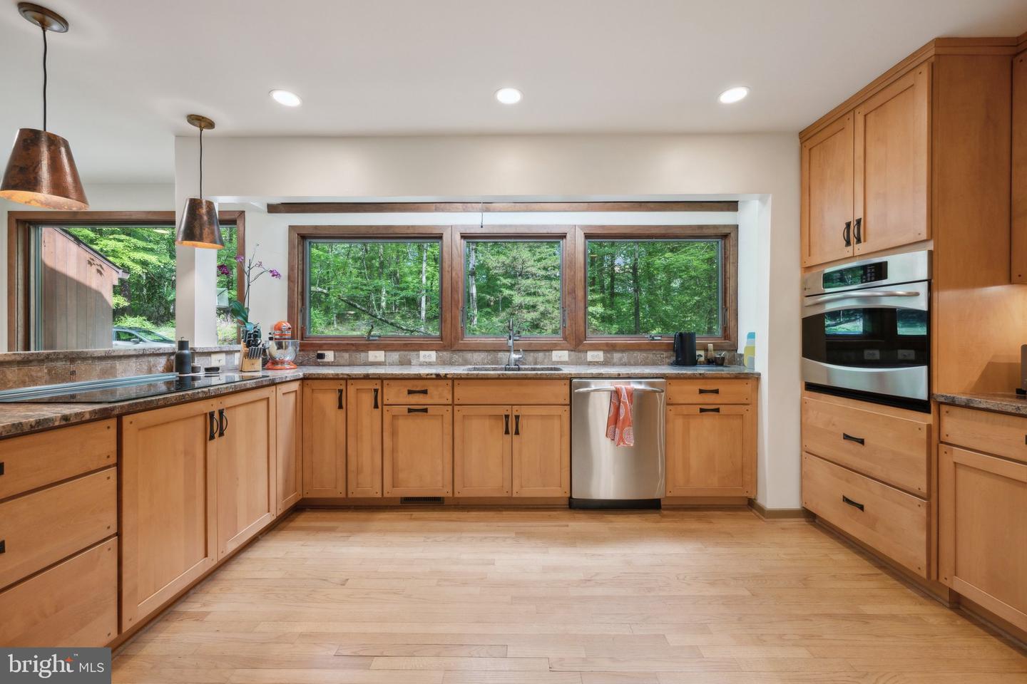 9700 BEACH MILL RD, GREAT FALLS, Virginia 22066, 4 Bedrooms Bedrooms, ,3 BathroomsBathrooms,Residential,For sale,9700 BEACH MILL RD,VAFX2239760 MLS # VAFX2239760