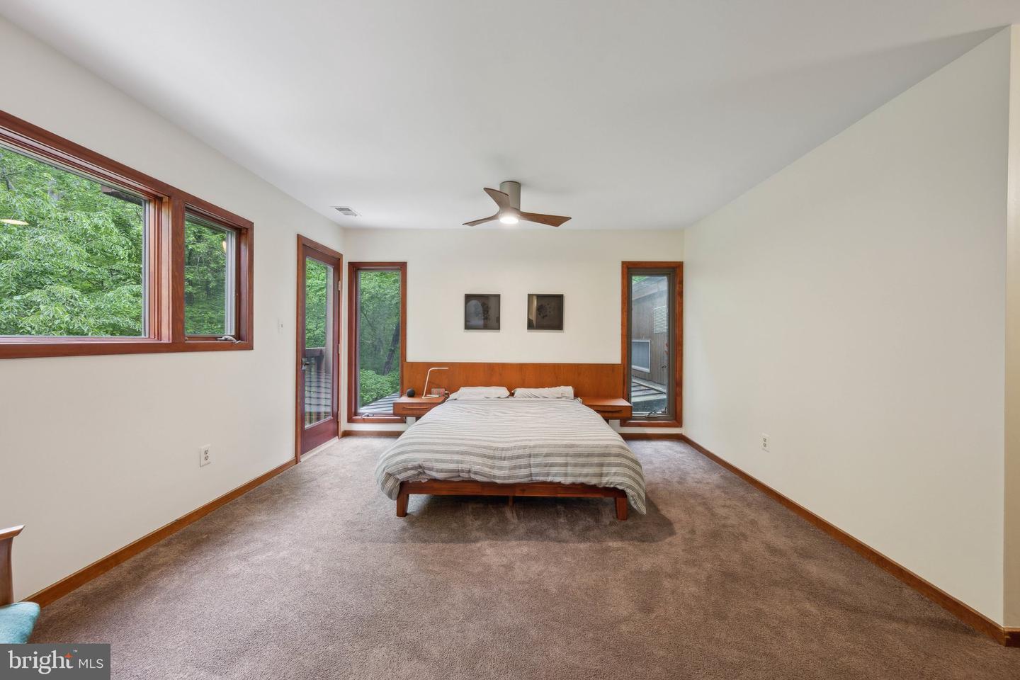 9700 BEACH MILL RD, GREAT FALLS, Virginia 22066, 4 Bedrooms Bedrooms, ,3 BathroomsBathrooms,Residential,For sale,9700 BEACH MILL RD,VAFX2239760 MLS # VAFX2239760