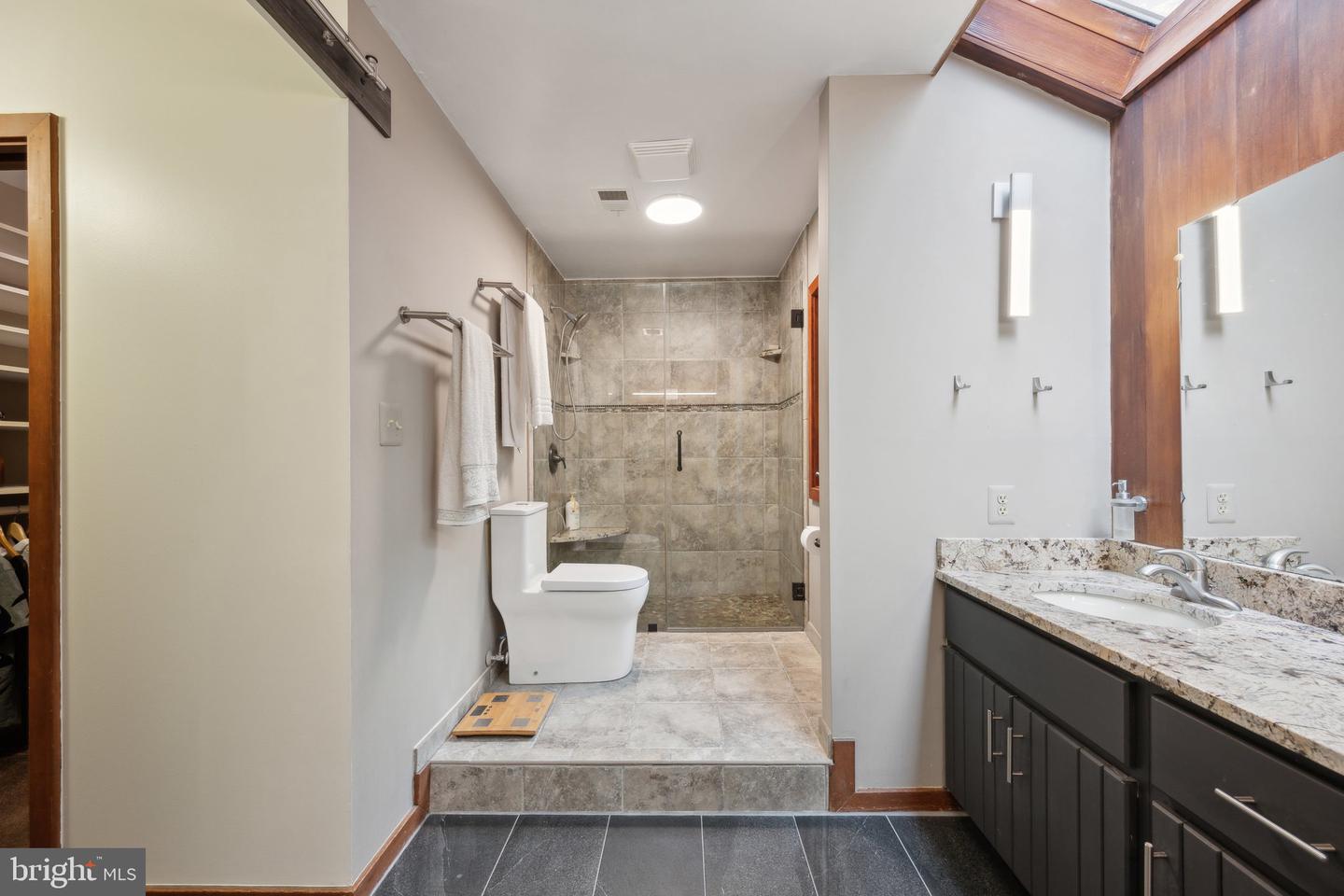 9700 BEACH MILL RD, GREAT FALLS, Virginia 22066, 4 Bedrooms Bedrooms, ,3 BathroomsBathrooms,Residential,For sale,9700 BEACH MILL RD,VAFX2239760 MLS # VAFX2239760