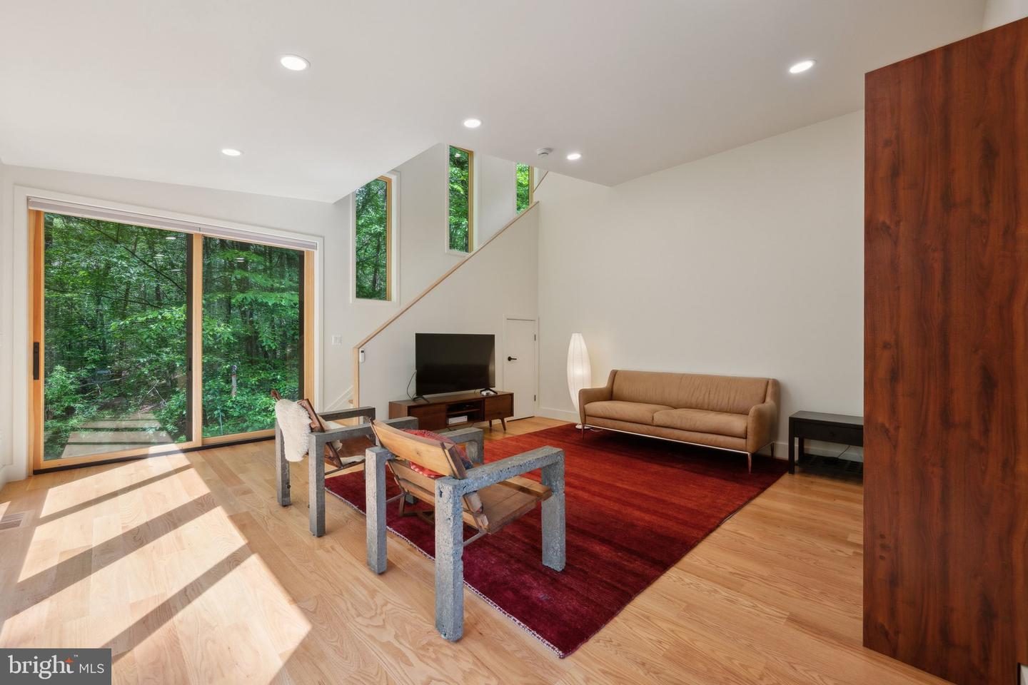 9700 BEACH MILL RD, GREAT FALLS, Virginia 22066, 4 Bedrooms Bedrooms, ,3 BathroomsBathrooms,Residential,For sale,9700 BEACH MILL RD,VAFX2239760 MLS # VAFX2239760