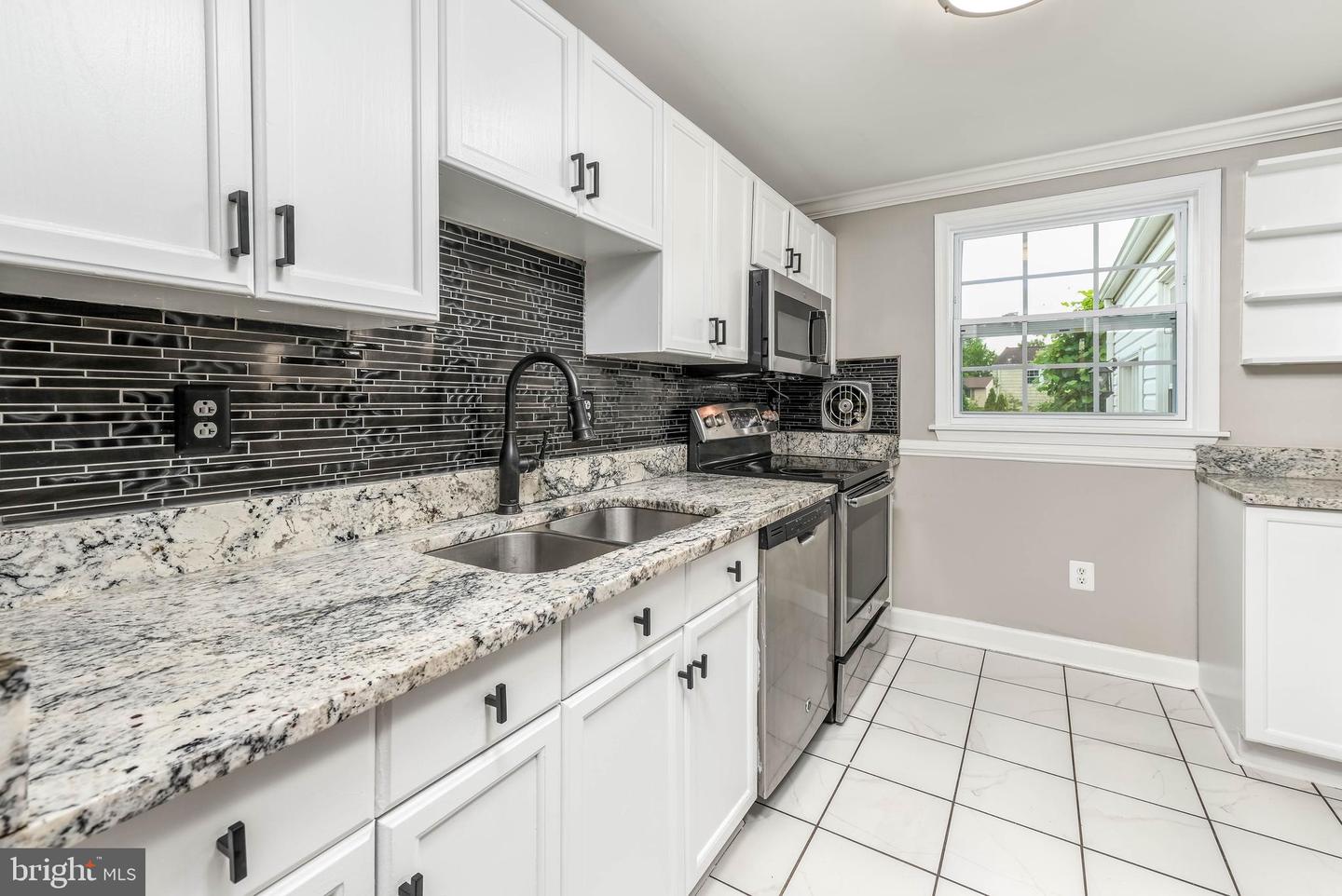 1308 E BEECH RD, STERLING, Virginia 20164, 5 Bedrooms Bedrooms, ,2 BathroomsBathrooms,Residential,For sale,1308 E BEECH RD,VALO2096080 MLS # VALO2096080