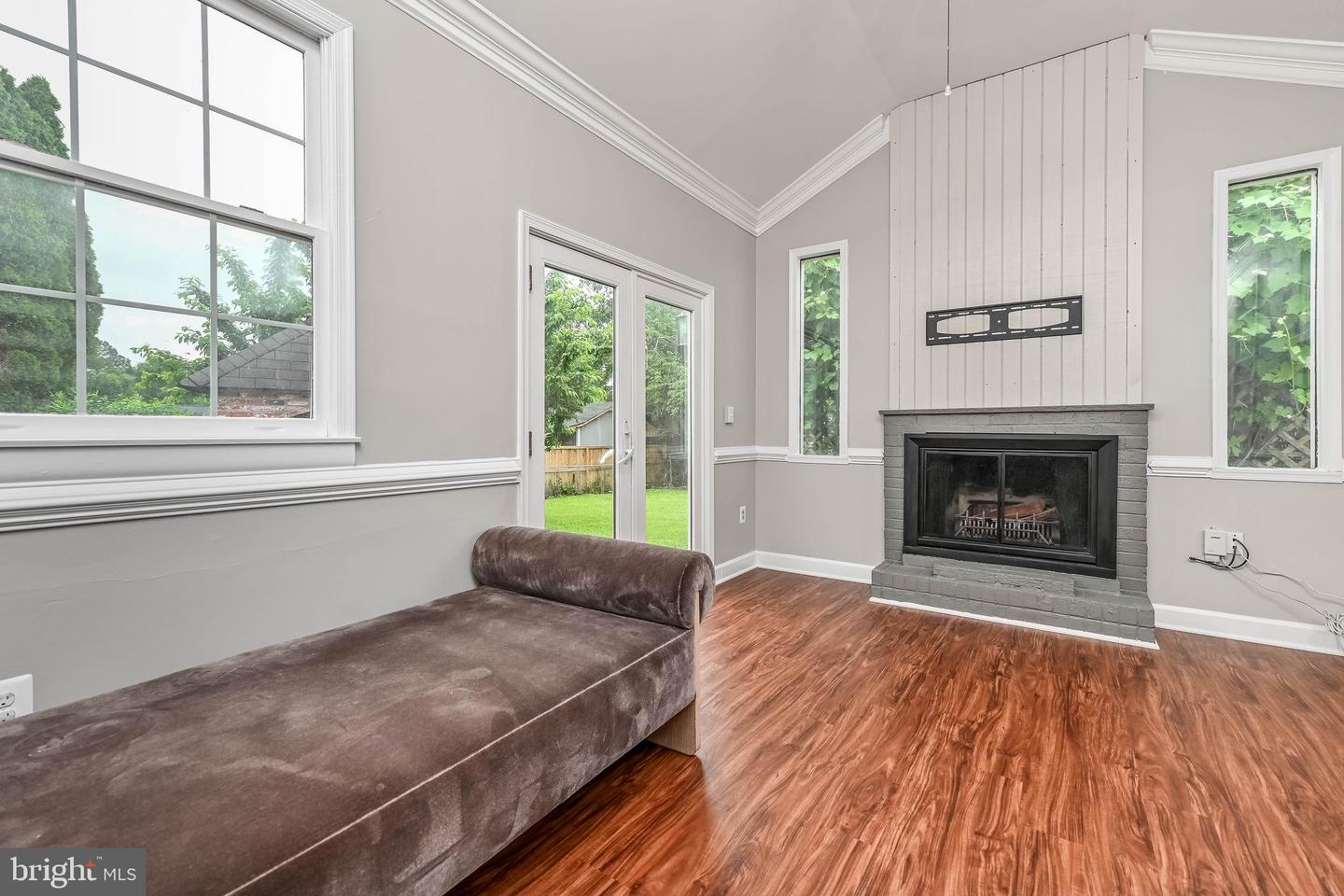 1308 E BEECH RD, STERLING, Virginia 20164, 5 Bedrooms Bedrooms, ,2 BathroomsBathrooms,Residential,For sale,1308 E BEECH RD,VALO2096080 MLS # VALO2096080