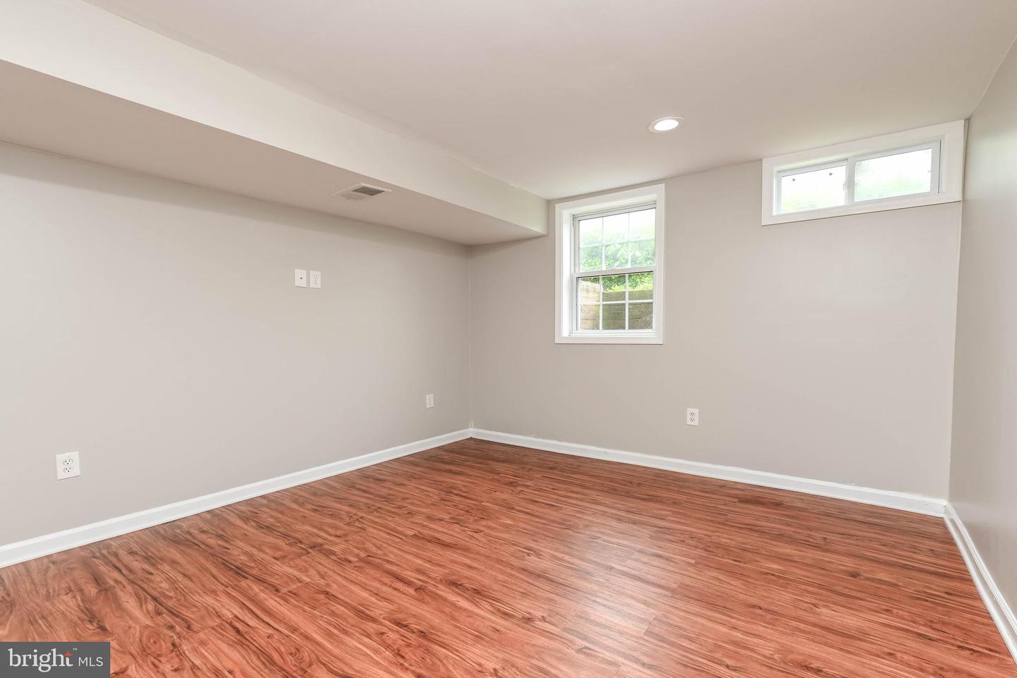 1308 E BEECH RD, STERLING, Virginia 20164, 5 Bedrooms Bedrooms, ,2 BathroomsBathrooms,Residential,For sale,1308 E BEECH RD,VALO2096080 MLS # VALO2096080