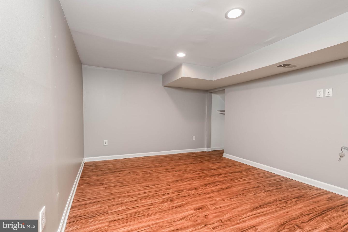 1308 E BEECH RD, STERLING, Virginia 20164, 5 Bedrooms Bedrooms, ,2 BathroomsBathrooms,Residential,For sale,1308 E BEECH RD,VALO2096080 MLS # VALO2096080