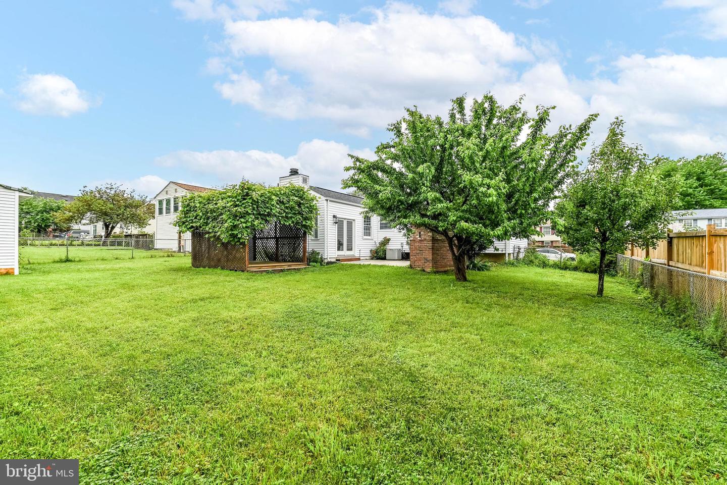 1308 E BEECH RD, STERLING, Virginia 20164, 5 Bedrooms Bedrooms, ,2 BathroomsBathrooms,Residential,For sale,1308 E BEECH RD,VALO2096080 MLS # VALO2096080