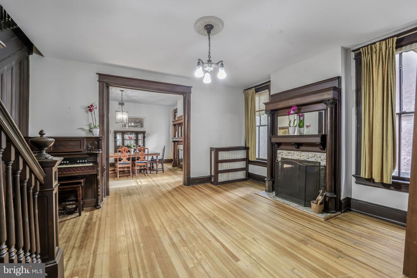 720 A ST SE, WASHINGTON, District Of Columbia 20003, 7 Bedrooms Bedrooms, ,4 BathroomsBathrooms,Residential,For sale,720 A ST SE,DCDC2199636 MLS # DCDC2199636