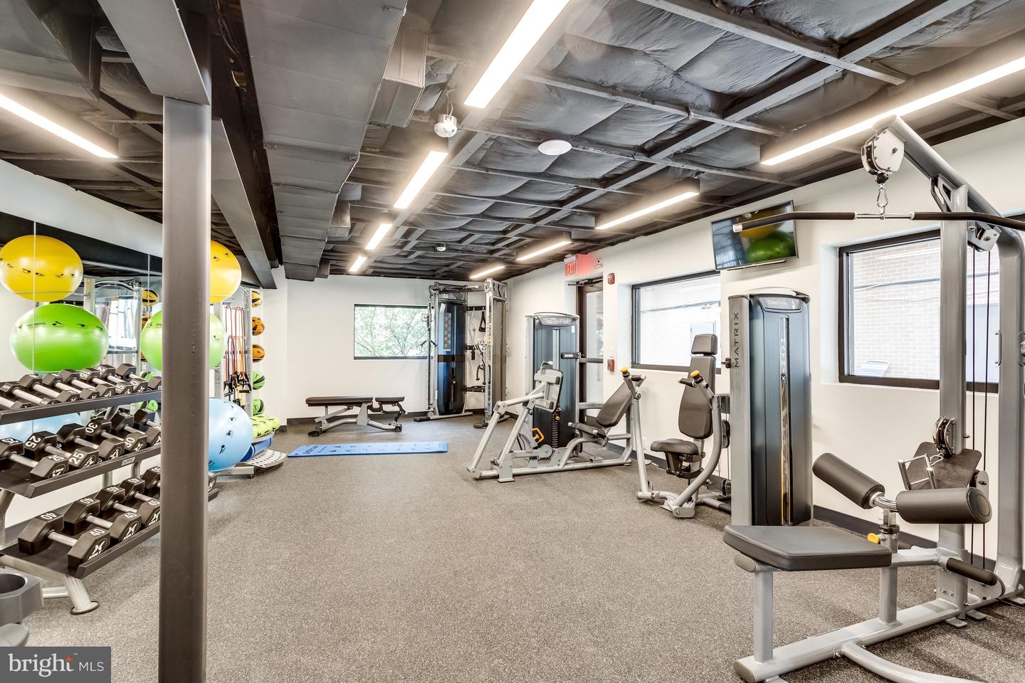 3800 FAIRFAX DR #1011, ARLINGTON, Virginia 22203, 2 Bedrooms Bedrooms, ,2 BathroomsBathrooms,Residential,For sale,3800 FAIRFAX DR #1011,VAAR2057234 MLS # VAAR2057234