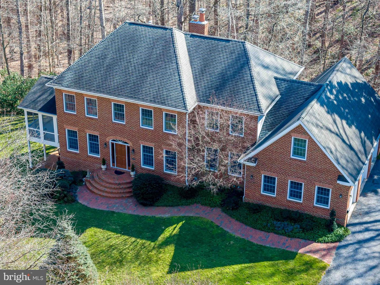 7517 LEES FARM RD, CLIFTON, Virginia 20124, 4 Bedrooms Bedrooms, ,3 BathroomsBathrooms,Residential,For sale,7517 LEES FARM RD,VAFX2239586 MLS # VAFX2239586