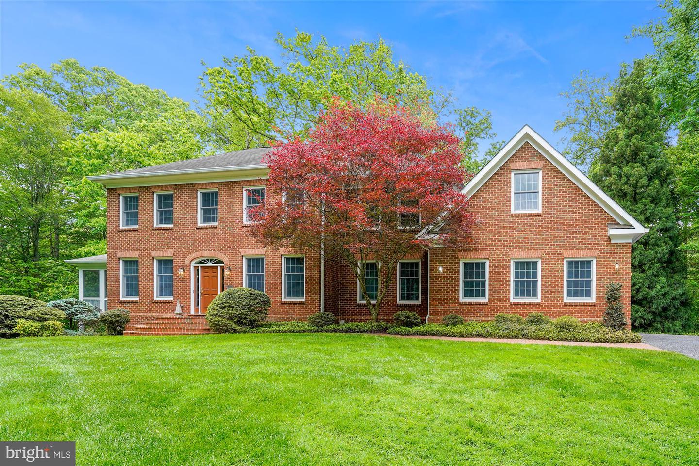 7517 LEES FARM RD, CLIFTON, Virginia 20124, 4 Bedrooms Bedrooms, ,3 BathroomsBathrooms,Residential,For sale,7517 LEES FARM RD,VAFX2239586 MLS # VAFX2239586