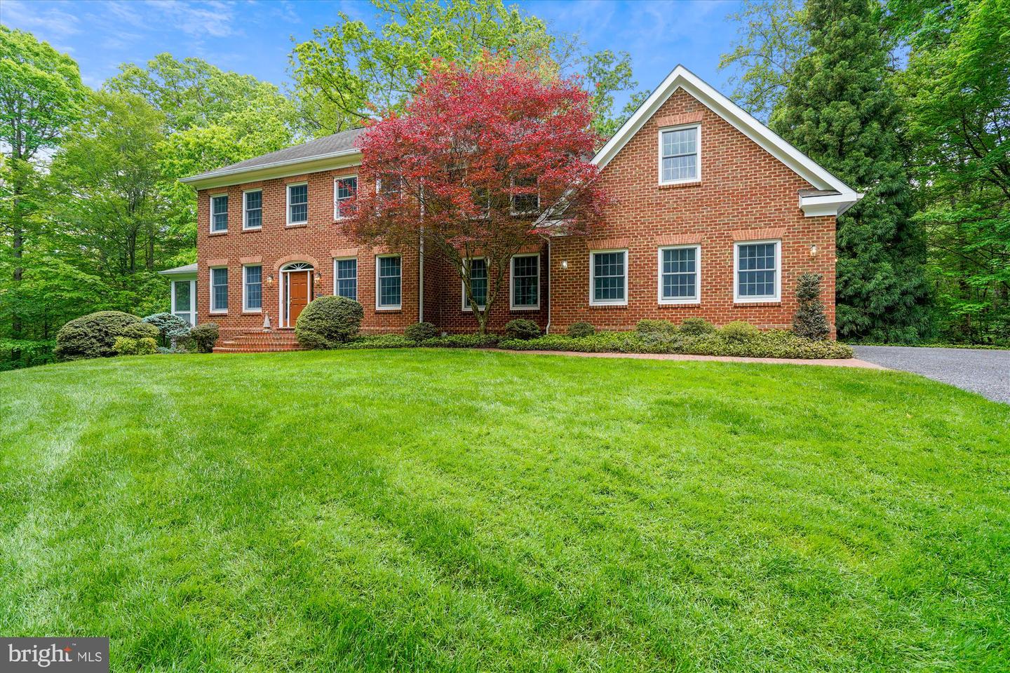 7517 LEES FARM RD, CLIFTON, Virginia 20124, 4 Bedrooms Bedrooms, ,3 BathroomsBathrooms,Residential,For sale,7517 LEES FARM RD,VAFX2239586 MLS # VAFX2239586
