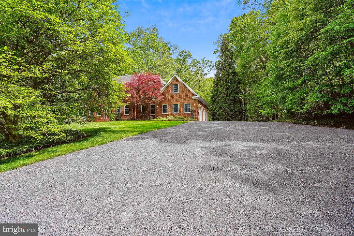 7517 LEES FARM RD, CLIFTON, Virginia 20124, 4 Bedrooms Bedrooms, ,3 BathroomsBathrooms,Residential,For sale,7517 LEES FARM RD,VAFX2239586 MLS # VAFX2239586