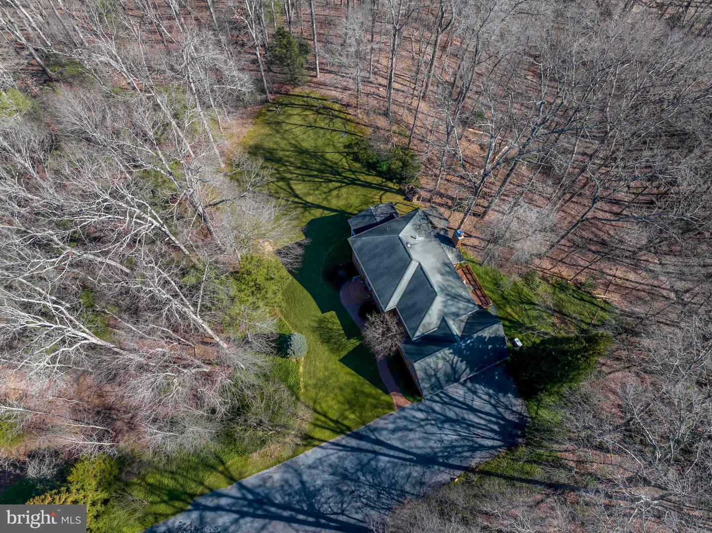 7517 LEES FARM RD, CLIFTON, Virginia 20124, 4 Bedrooms Bedrooms, ,3 BathroomsBathrooms,Residential,For sale,7517 LEES FARM RD,VAFX2239586 MLS # VAFX2239586