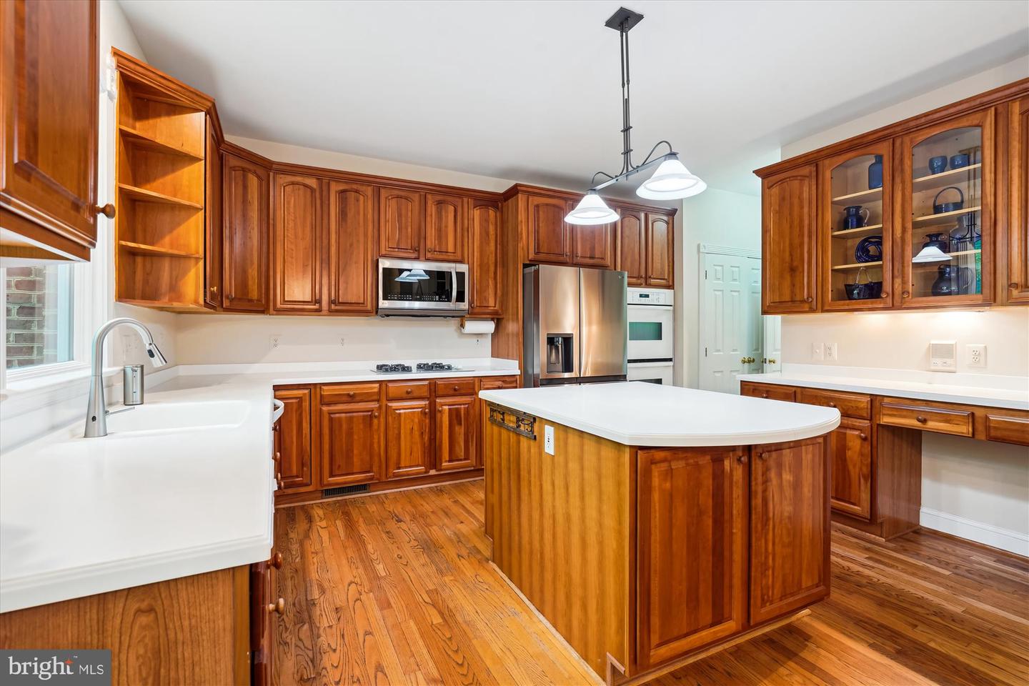 7517 LEES FARM RD, CLIFTON, Virginia 20124, 4 Bedrooms Bedrooms, ,3 BathroomsBathrooms,Residential,For sale,7517 LEES FARM RD,VAFX2239586 MLS # VAFX2239586