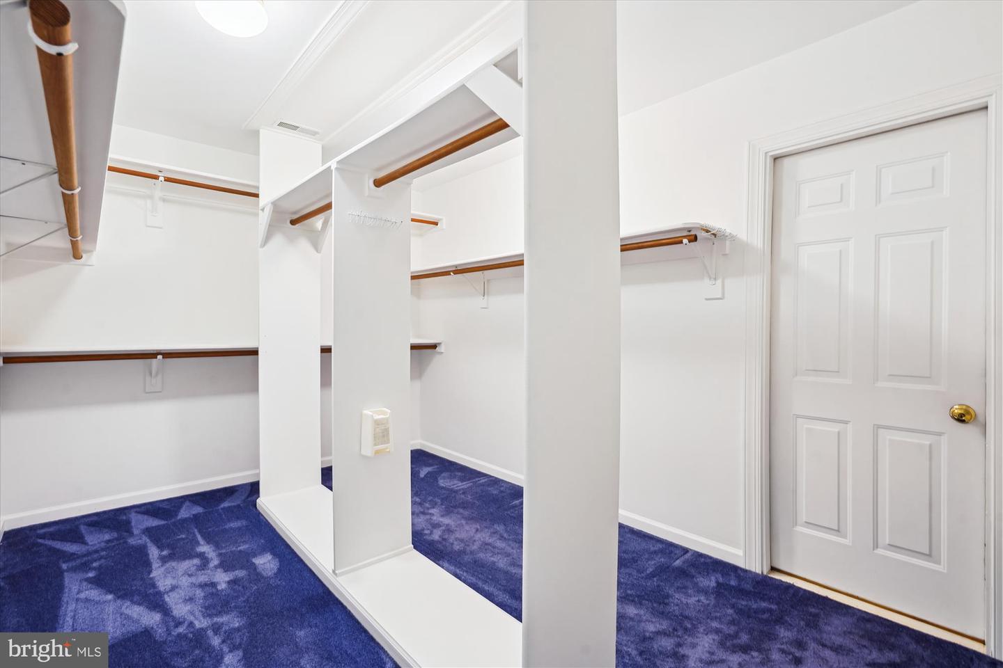 7517 LEES FARM RD, CLIFTON, Virginia 20124, 4 Bedrooms Bedrooms, ,3 BathroomsBathrooms,Residential,For sale,7517 LEES FARM RD,VAFX2239586 MLS # VAFX2239586