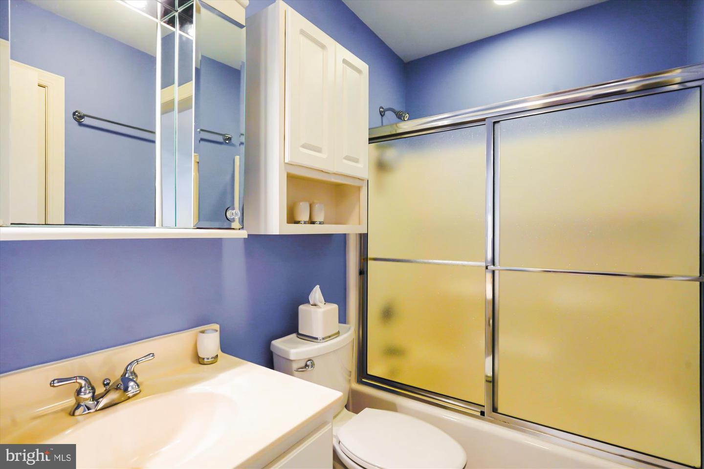 7517 LEES FARM RD, CLIFTON, Virginia 20124, 4 Bedrooms Bedrooms, ,3 BathroomsBathrooms,Residential,For sale,7517 LEES FARM RD,VAFX2239586 MLS # VAFX2239586