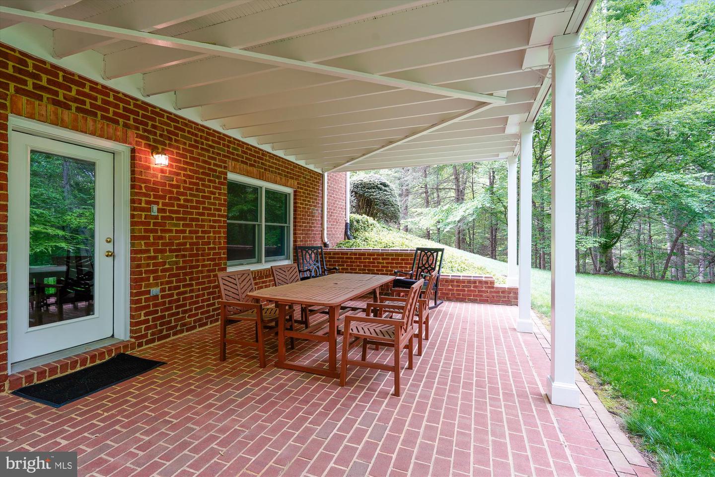 7517 LEES FARM RD, CLIFTON, Virginia 20124, 4 Bedrooms Bedrooms, ,3 BathroomsBathrooms,Residential,For sale,7517 LEES FARM RD,VAFX2239586 MLS # VAFX2239586