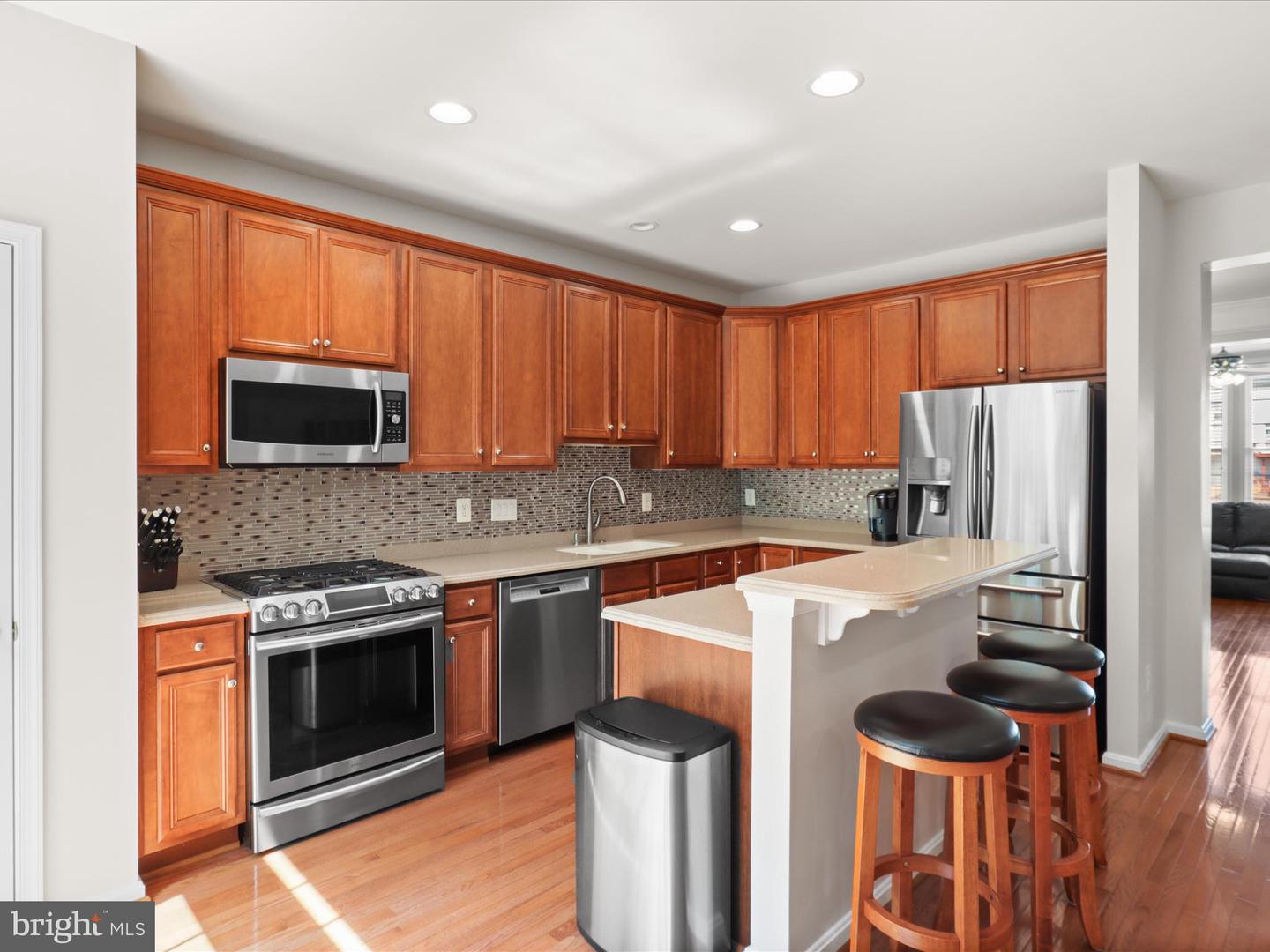 22090 AVONWORTH SQ, BROADLANDS, Virginia 20148, 4 Bedrooms Bedrooms, ,3 BathroomsBathrooms,Residential,For sale,22090 AVONWORTH SQ,VALO2096044 MLS # VALO2096044