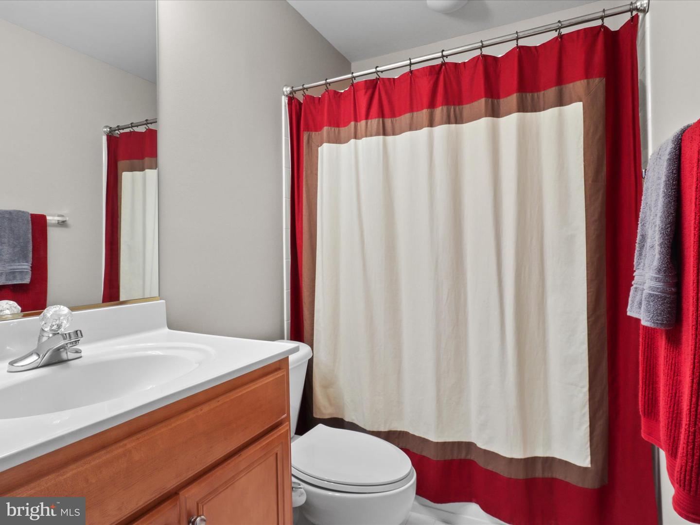 22090 AVONWORTH SQ, BROADLANDS, Virginia 20148, 4 Bedrooms Bedrooms, ,3 BathroomsBathrooms,Residential,For sale,22090 AVONWORTH SQ,VALO2096044 MLS # VALO2096044