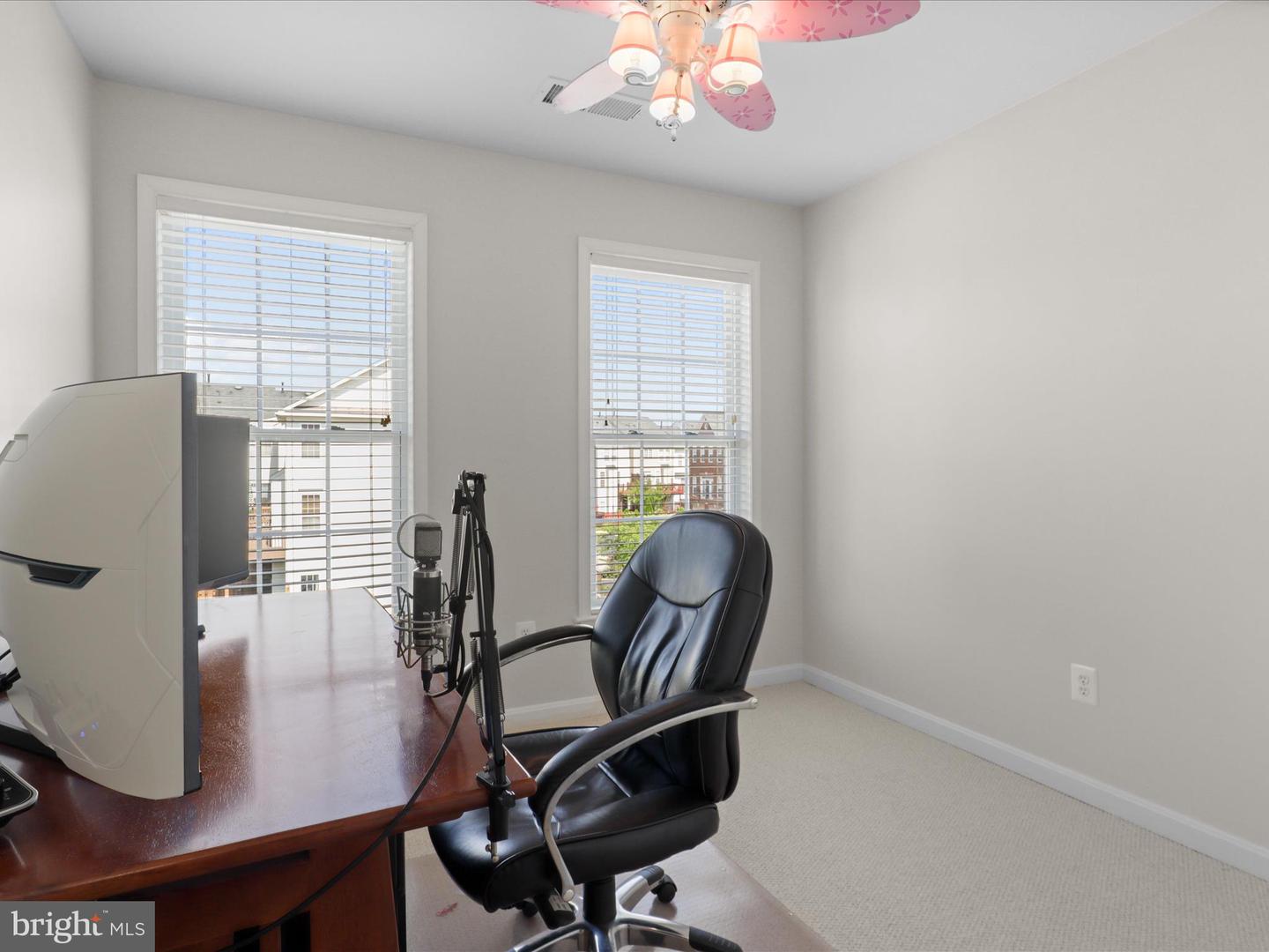 22090 AVONWORTH SQ, BROADLANDS, Virginia 20148, 4 Bedrooms Bedrooms, ,3 BathroomsBathrooms,Residential,For sale,22090 AVONWORTH SQ,VALO2096044 MLS # VALO2096044